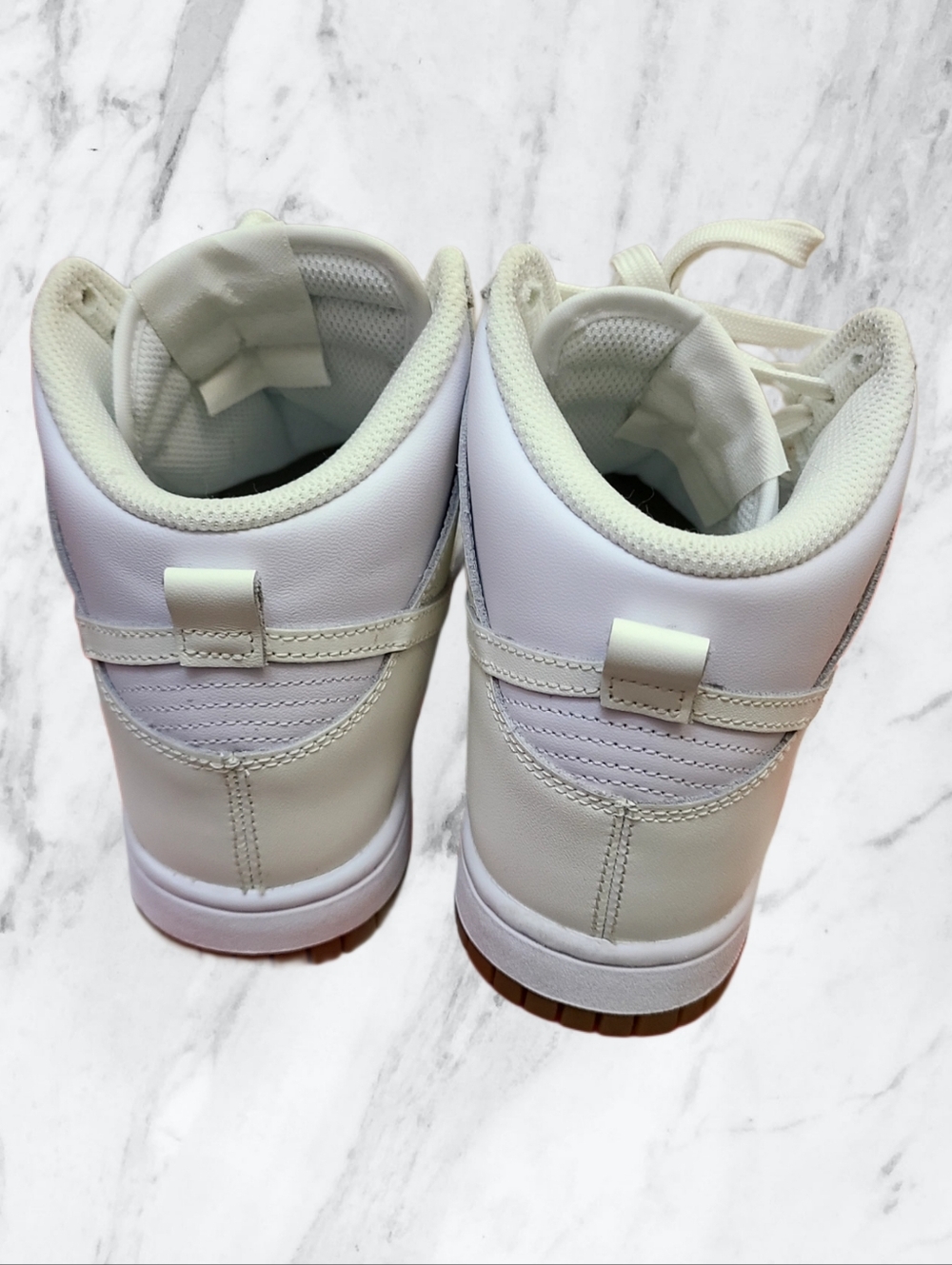 Nike Dunk High In White/Sail Gum Med Brown Size 6.5 - Picture 4 of 7
